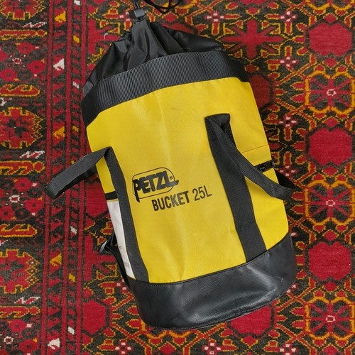 Petzl 25l bucket - petzl, freestanding